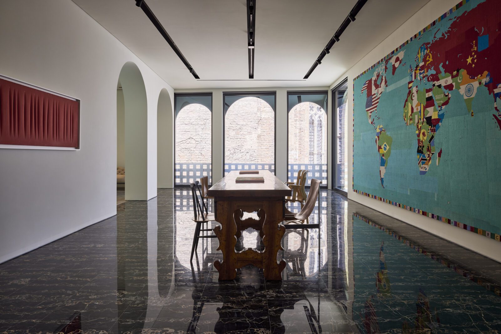 Casa-Sanlorenzo_Saloon-1600x1069